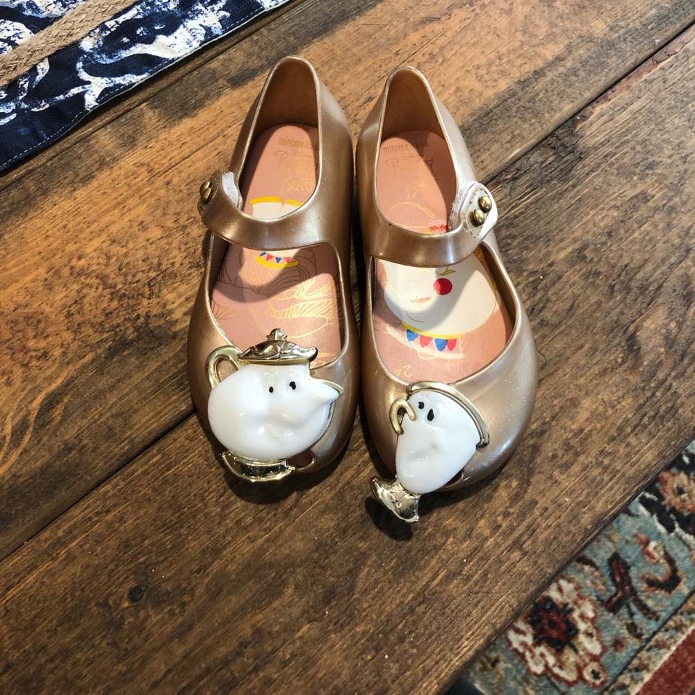 Mini Melissa size 8 limited Beauty and Beast